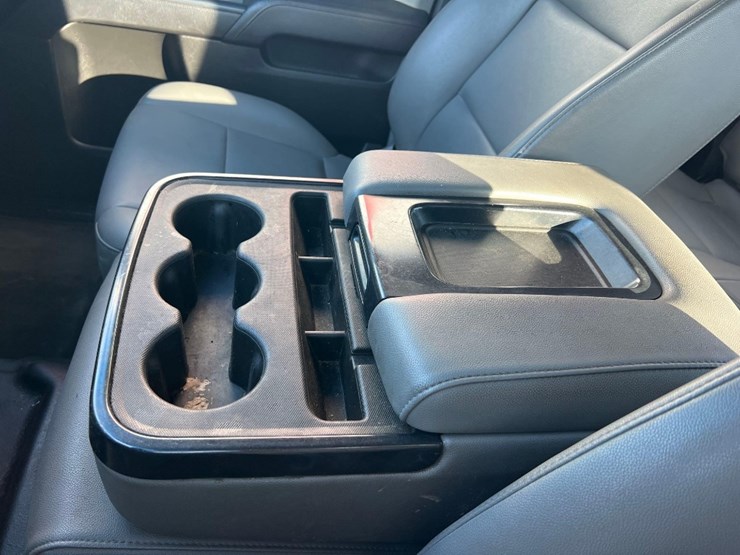 2018-chevrolet-silverado-image-25
