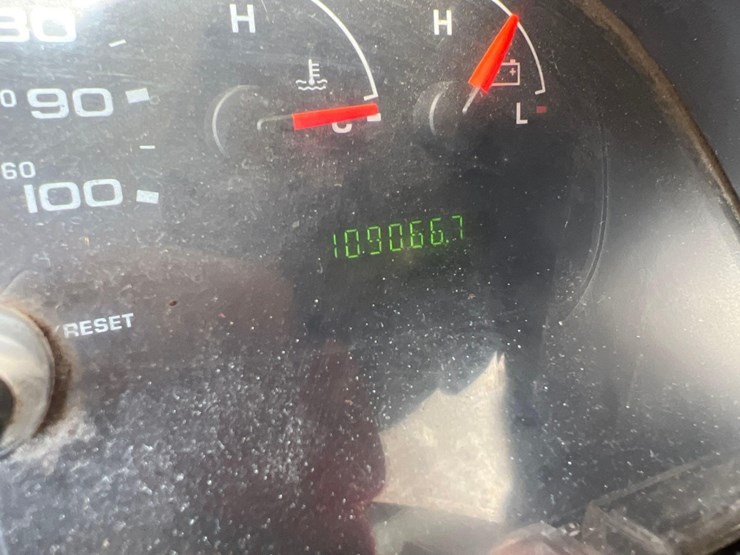 2006-ford-e350-image-28