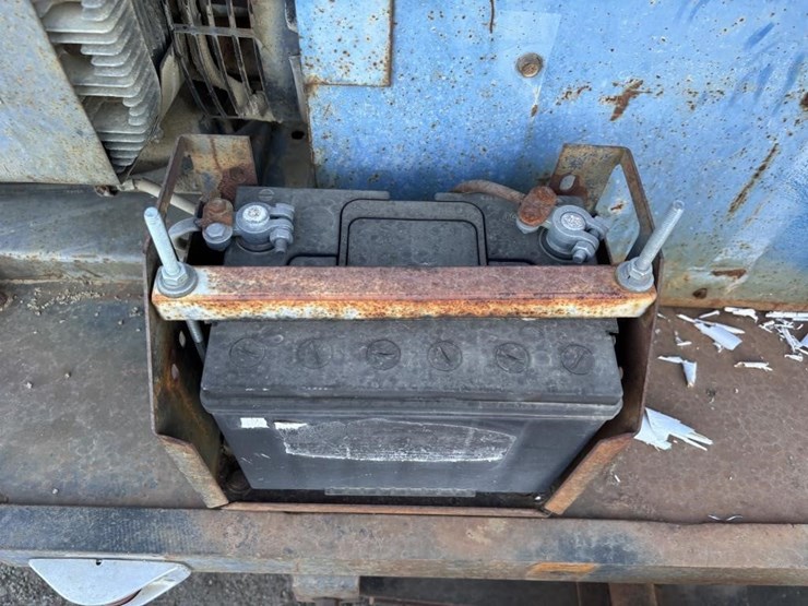 1987-miller-s/a-towable-welder-image-16