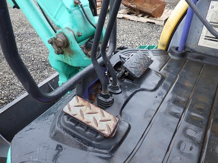 komatsu-pc35-image-35