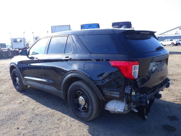 2022-ford-explorer-image-4