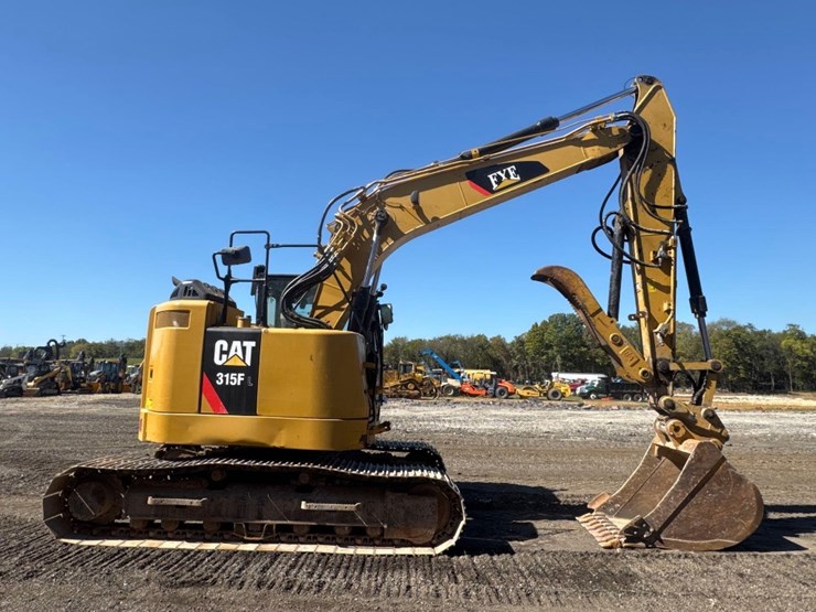 2016-caterpillar-315fl-image-5