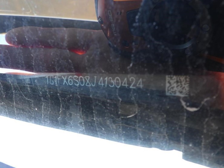 2018-chevrolet-bolt-sedan-image-12