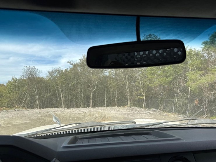2016-ford-f550-xl-image-29