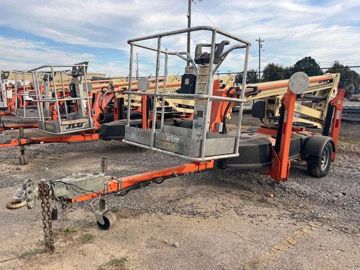 2016-jlg-t350-image-1