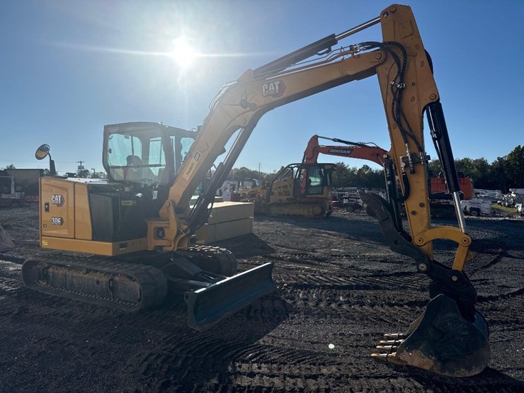 2024-caterpillar-306cr-image-7
