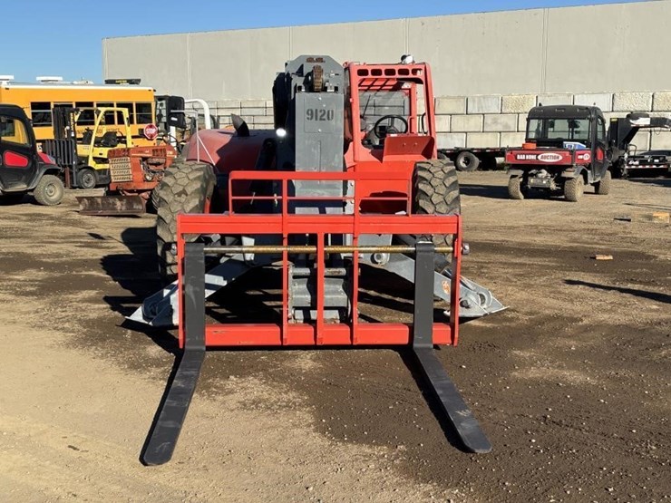 2019-skyjack-sj1056th-image-6
