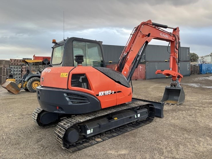 2019-kubota-kx183-3-hydraulic-excavator-image-3