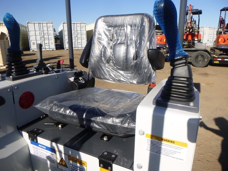 bttl-et15h-6-hydraulic-excavator-image-19