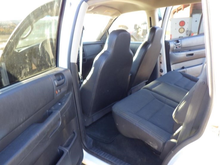 2002-dodge-durango-image-7