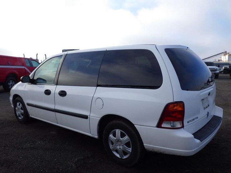 2003-ford-windstar-image-4