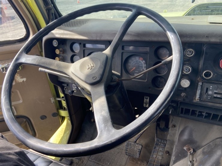 1985-international-s2600-image-16
