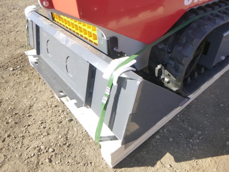battler-st28h-6-skid-steer-track-loader-image-8