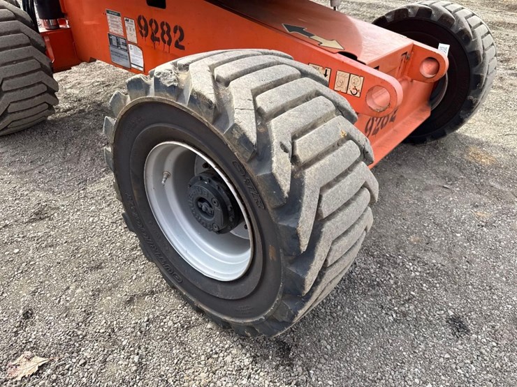 2008-jlg-450aj-image-11