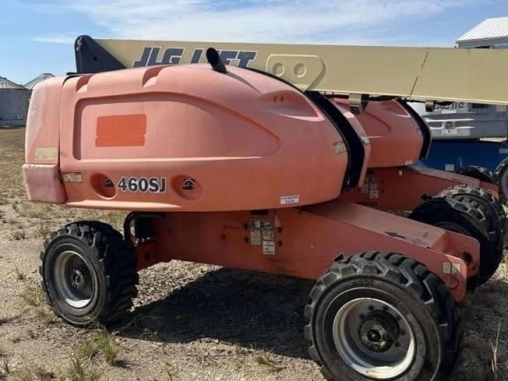 2013-jlg-460sj-image-3
