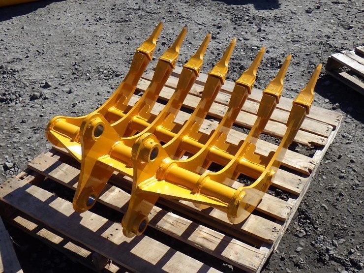 caterpillar-305-image-3
