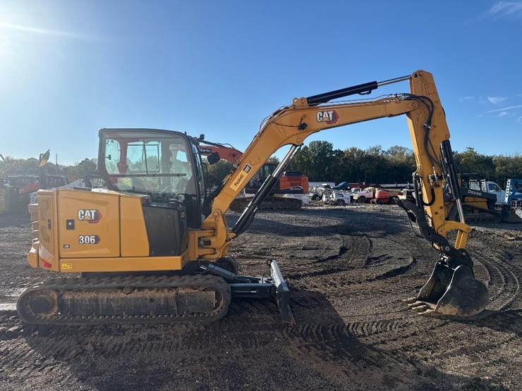 2024-caterpillar-306cr-image-6