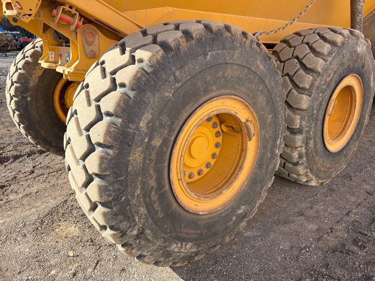 deere-260e-image-12