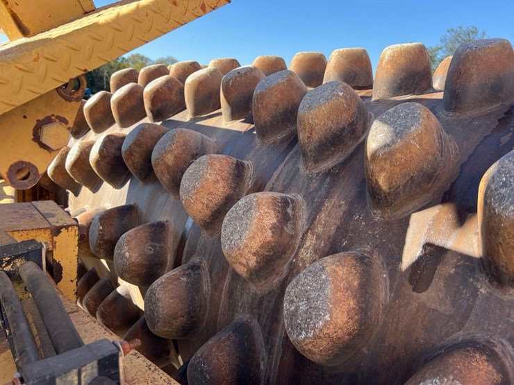 caterpillar-cp-563-image-17