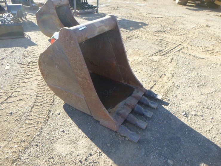 caterpillar-22-image-2