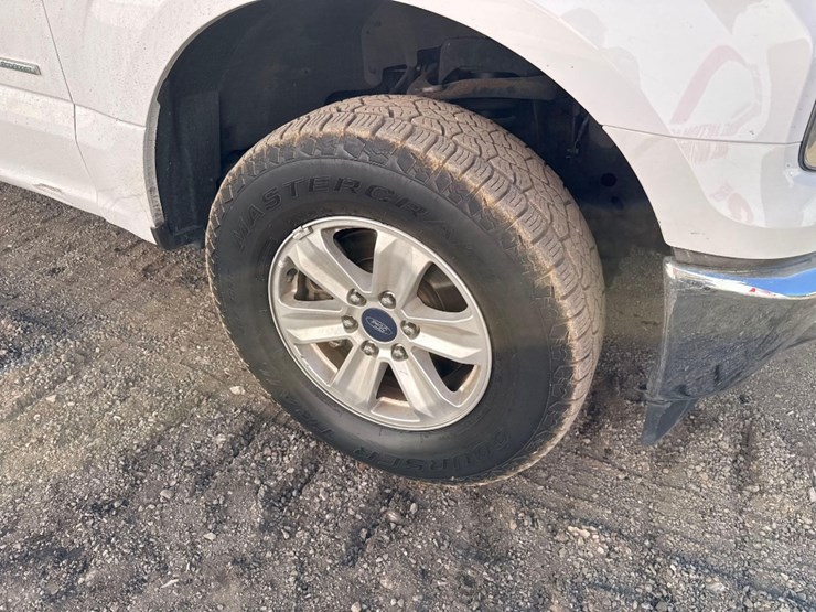 2017-ford-f150-xlt-image-11