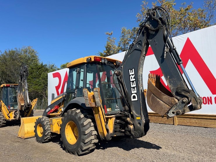 deere-410l-image-2