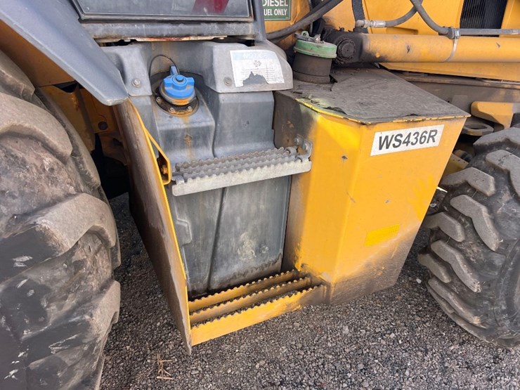 deere-410l-image-27