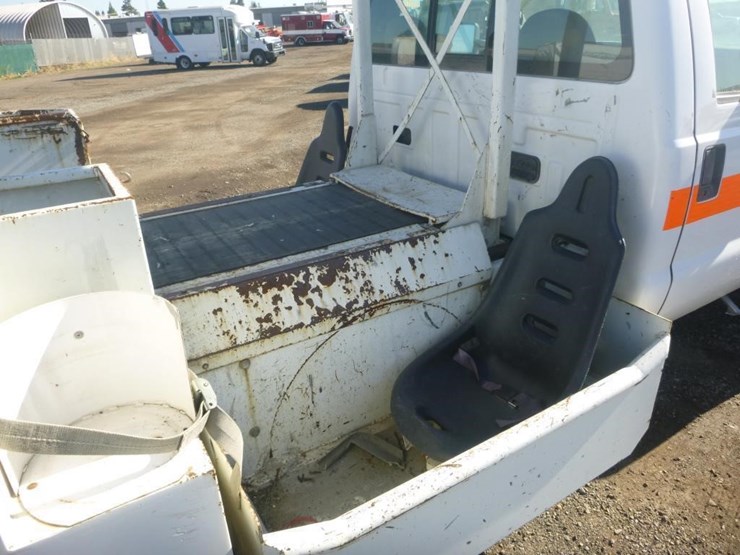 2008-ford-f550-image-8