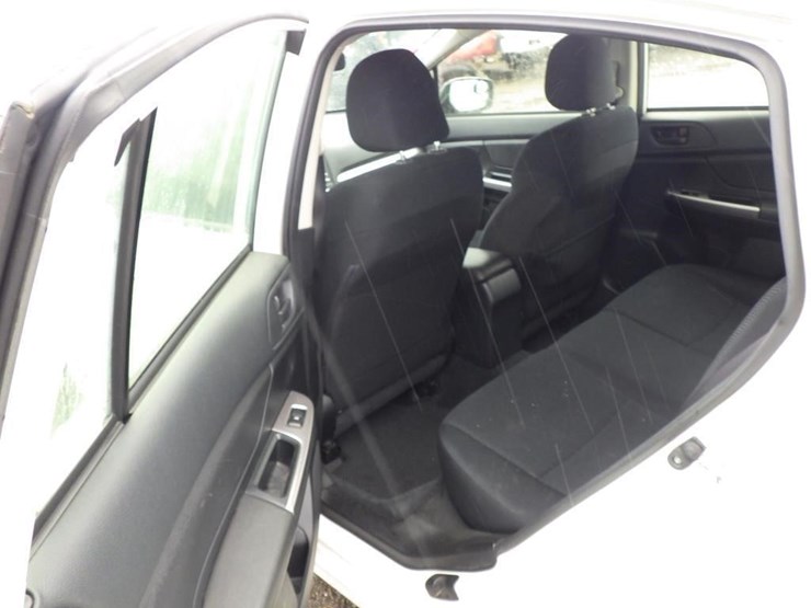2015-subaru-impreza-sedan-image-7