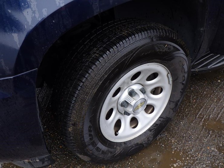 2008-chevrolet-tahoe-image-13