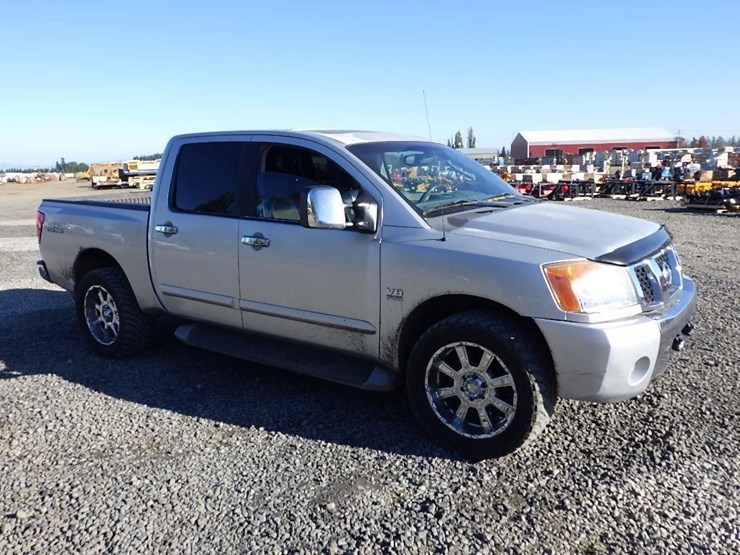 2004-nissan-titan-image-2
