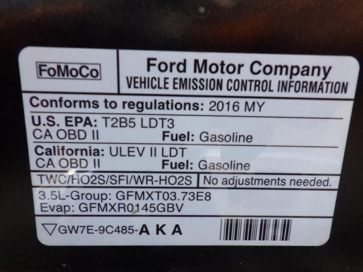 2016-ford-explorer-image-12