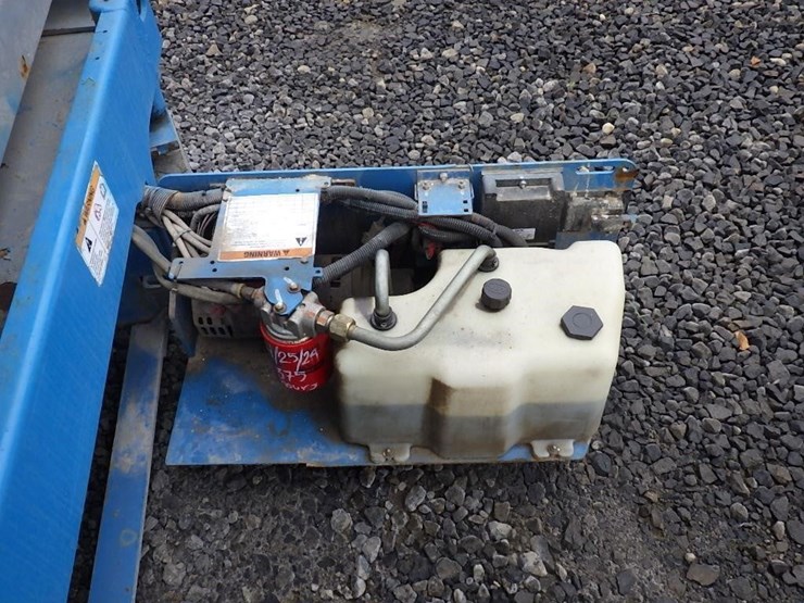 genie-gs1930-image-12