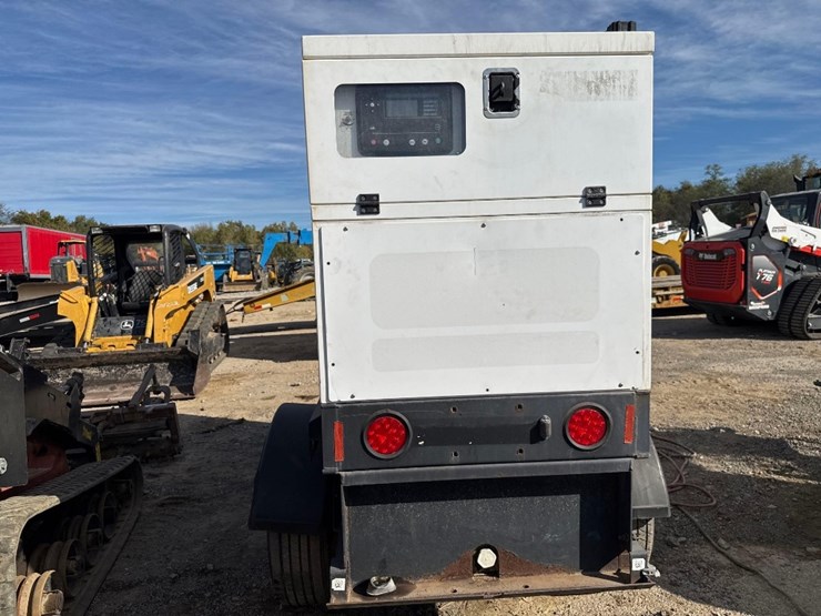 2018-generac-magnum-mmg251f1-portable-generator-image-4