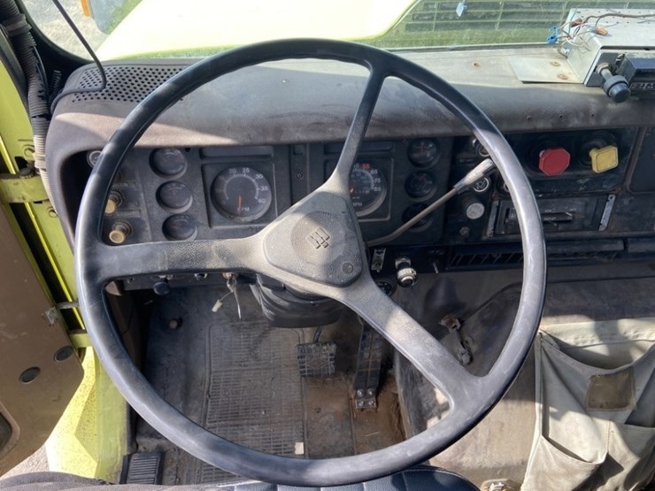 1985-international-s2600-image-17