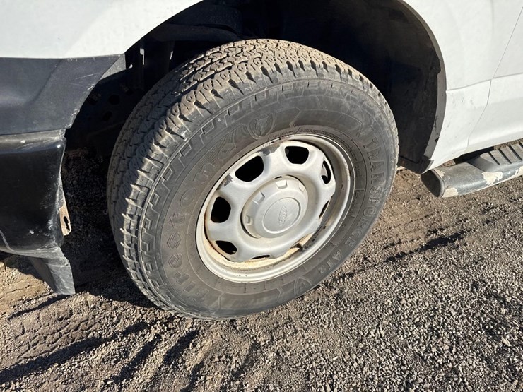 2018-ford-f150-xl-image-10