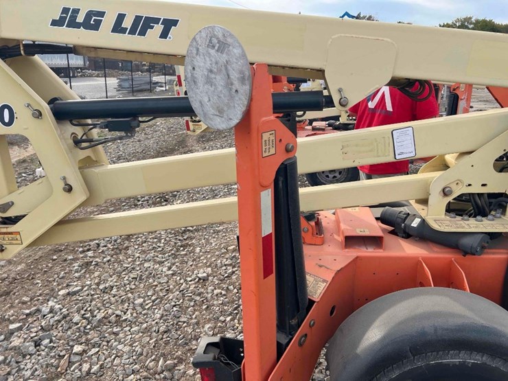 2018-jlg-t350-image-9
