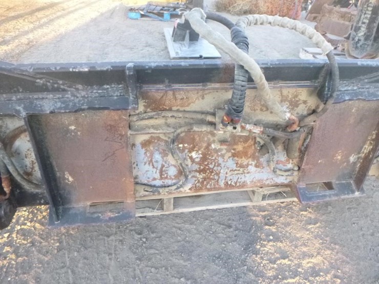 66"-skid-steer-4-in-1-bucket-image-5