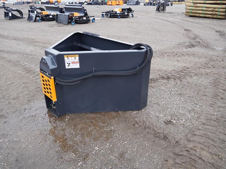 #1417-•-new-skid-steer-concrete-chuter-attachment-image-1