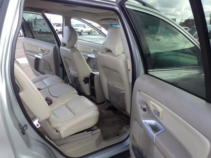 2004-volvo-xc90-image-8