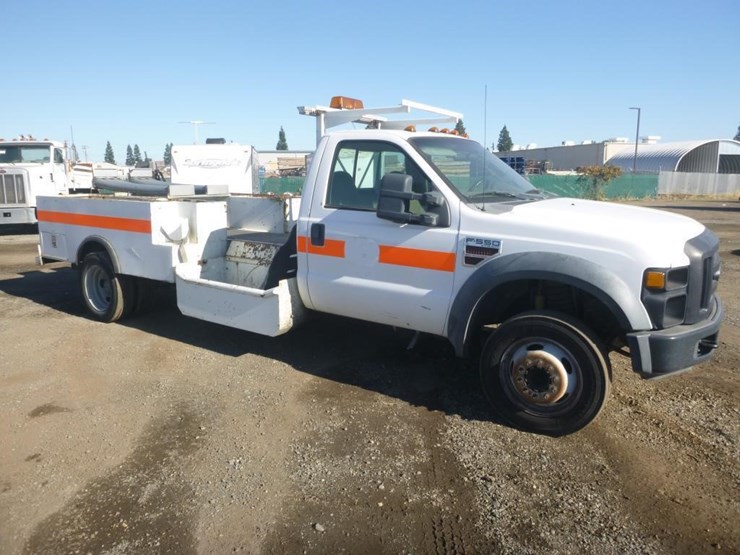 2008-ford-f550-image-2