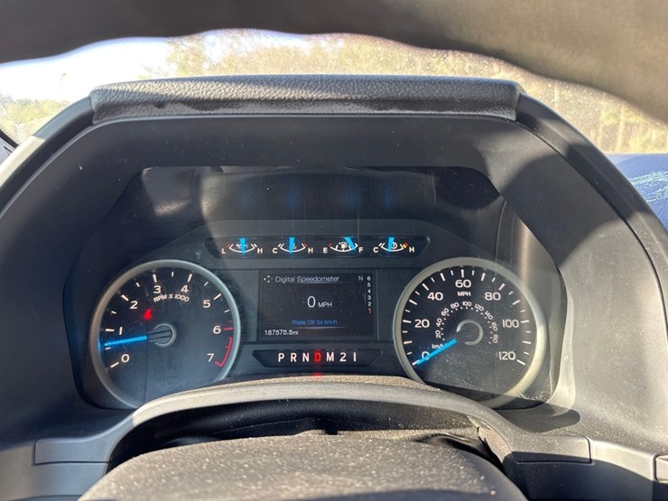 2017-ford-f150-xlt-image-26