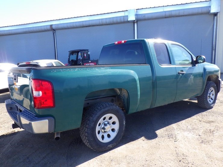 2012-chevrolet-1500-image-3