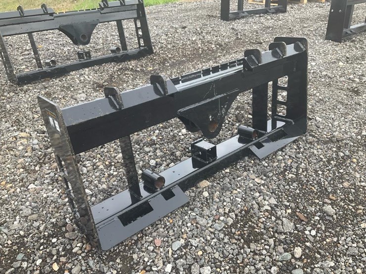 #1408-•-skid-steer-combo-carriage-image-3