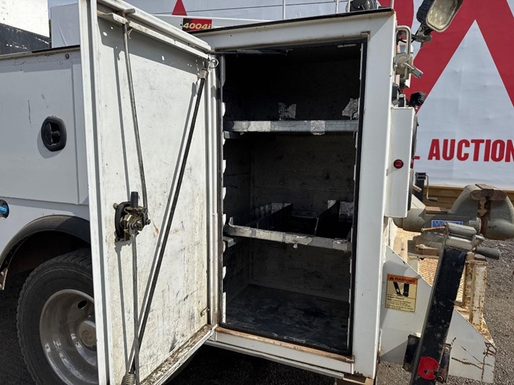 2016-ford-f550-xl-image-22