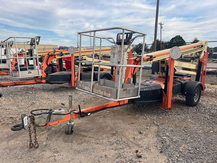 2016-jlg-t350-image-1