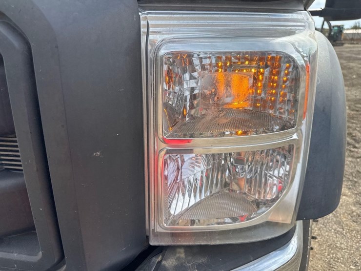 2016-ford-f550-xl-image-26