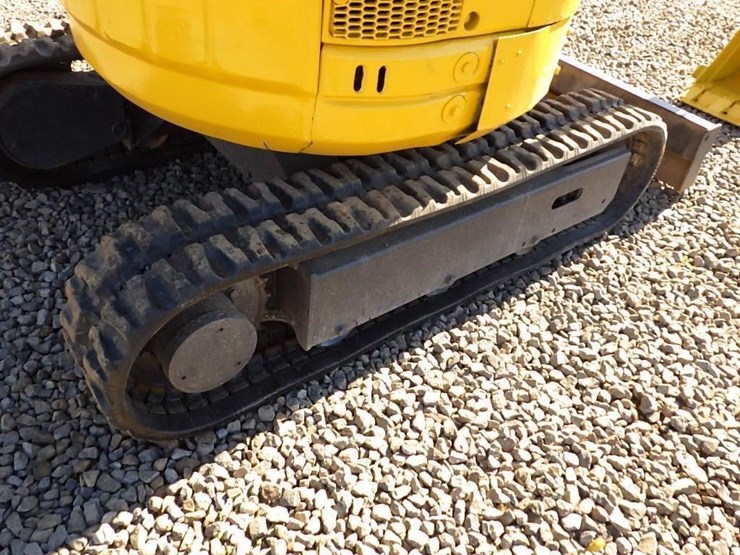 komatsu-pc12-image-28