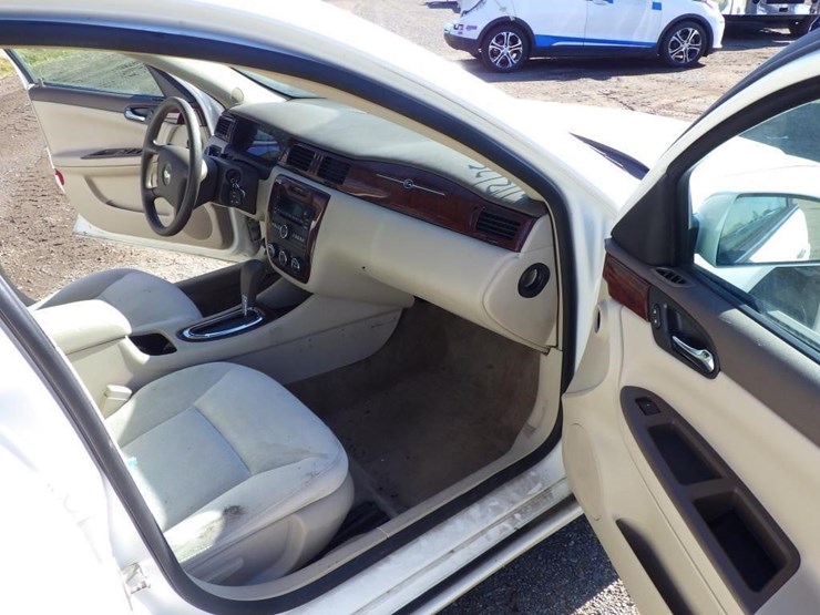 2008-chevrolet-impala-sedan-image-6