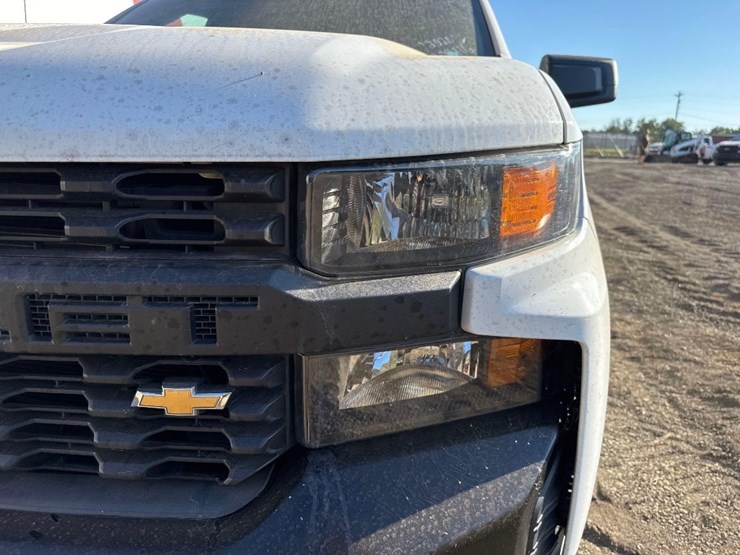2020-chevrolet-silverado-image-17
